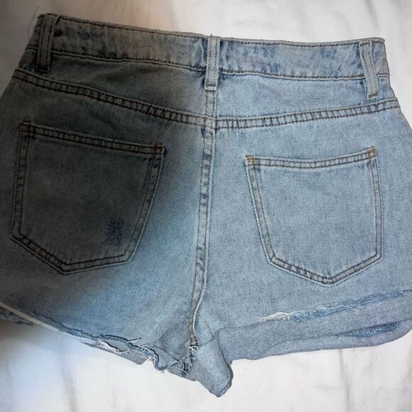 PACSUN MOM SHORTS SIZE 28- WORN ONCE - Picture 2 of 2